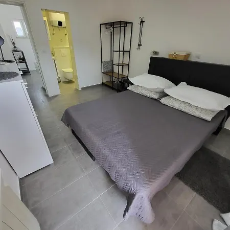 Appartement Nikmar *