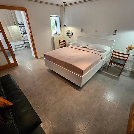 Nikmar Apartment *