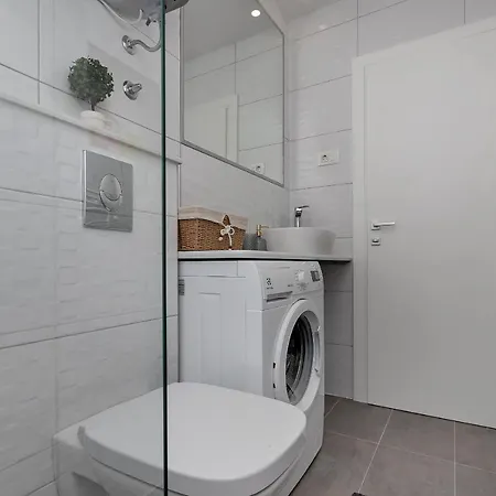 Nikmar Apartamento *